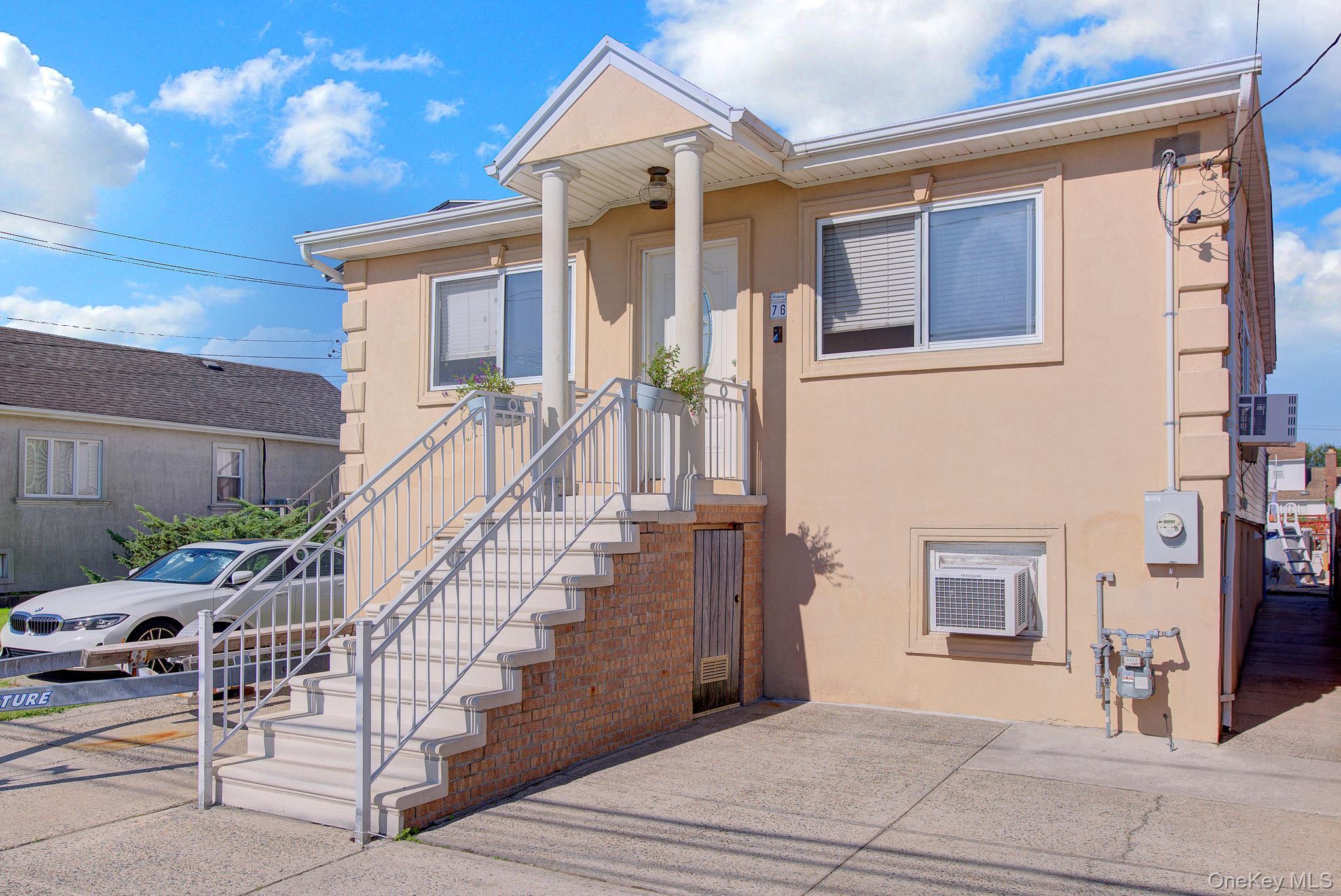 Single Family Suffolk Road  Nassau County, NY 11558, MLS-1039818-4