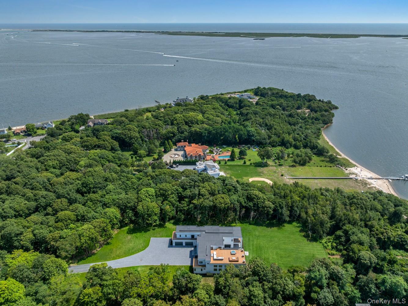 Single Family Old Neck Road S  Suffolk County, NY 11934, MLS-1039826-42