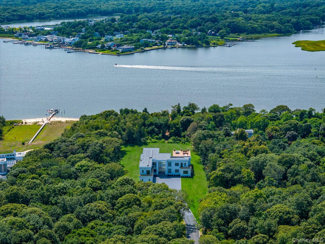 Single Family Old Neck Road S  Suffolk County, NY 11934, MLS-1039826-43