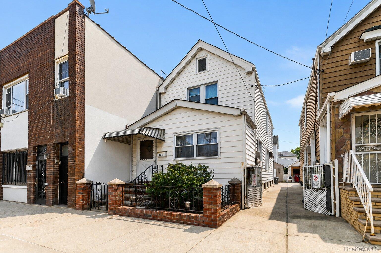 Single Family Linden Boulevard  Queens, NY 11417, MLS-1039830-2