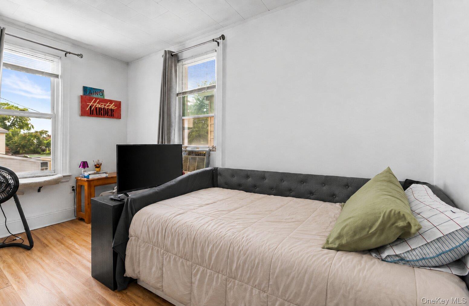 Single Family Linden Boulevard  Queens, NY 11417, MLS-1039830-29