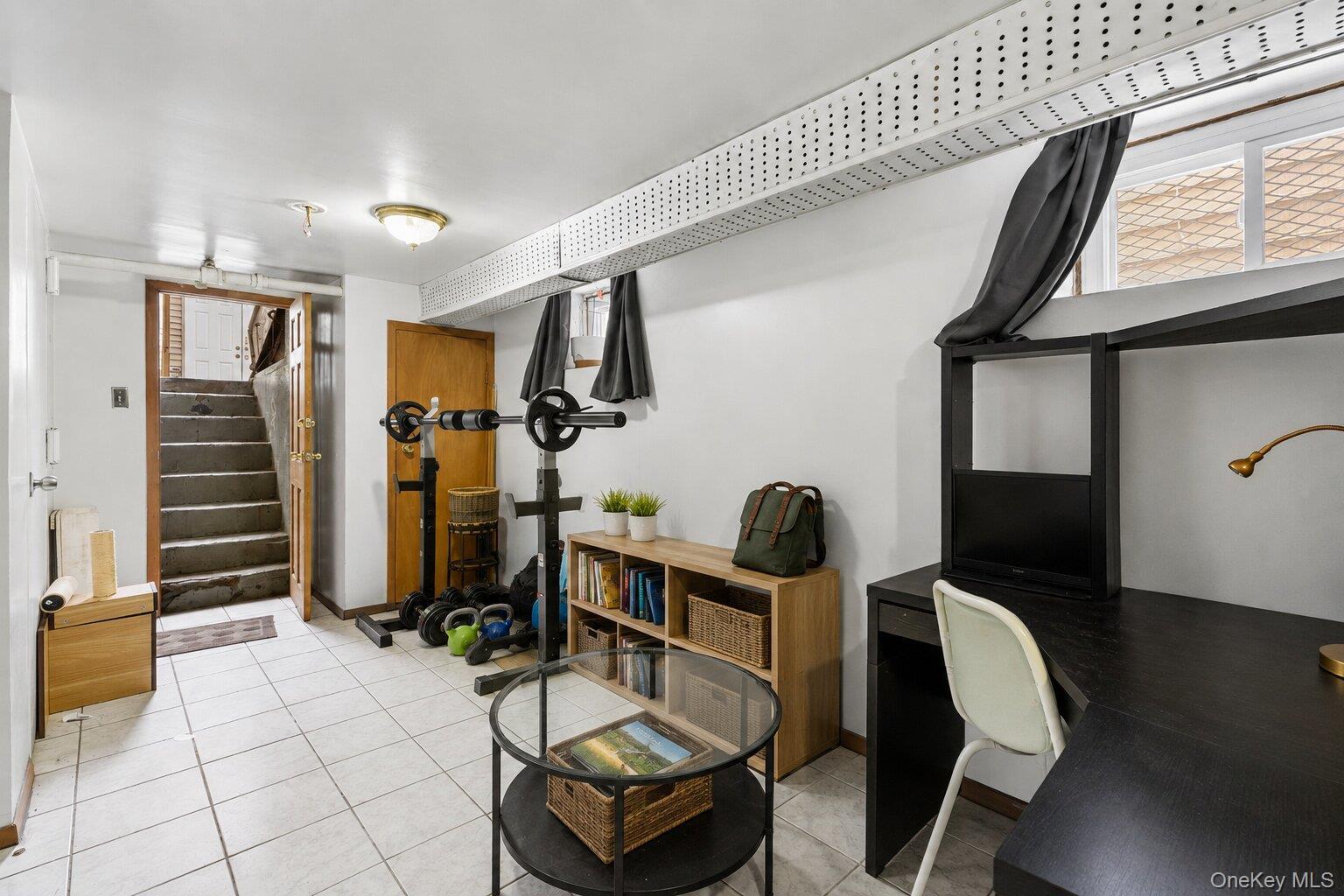 Single Family Linden Boulevard  Queens, NY 11417, MLS-1039830-32