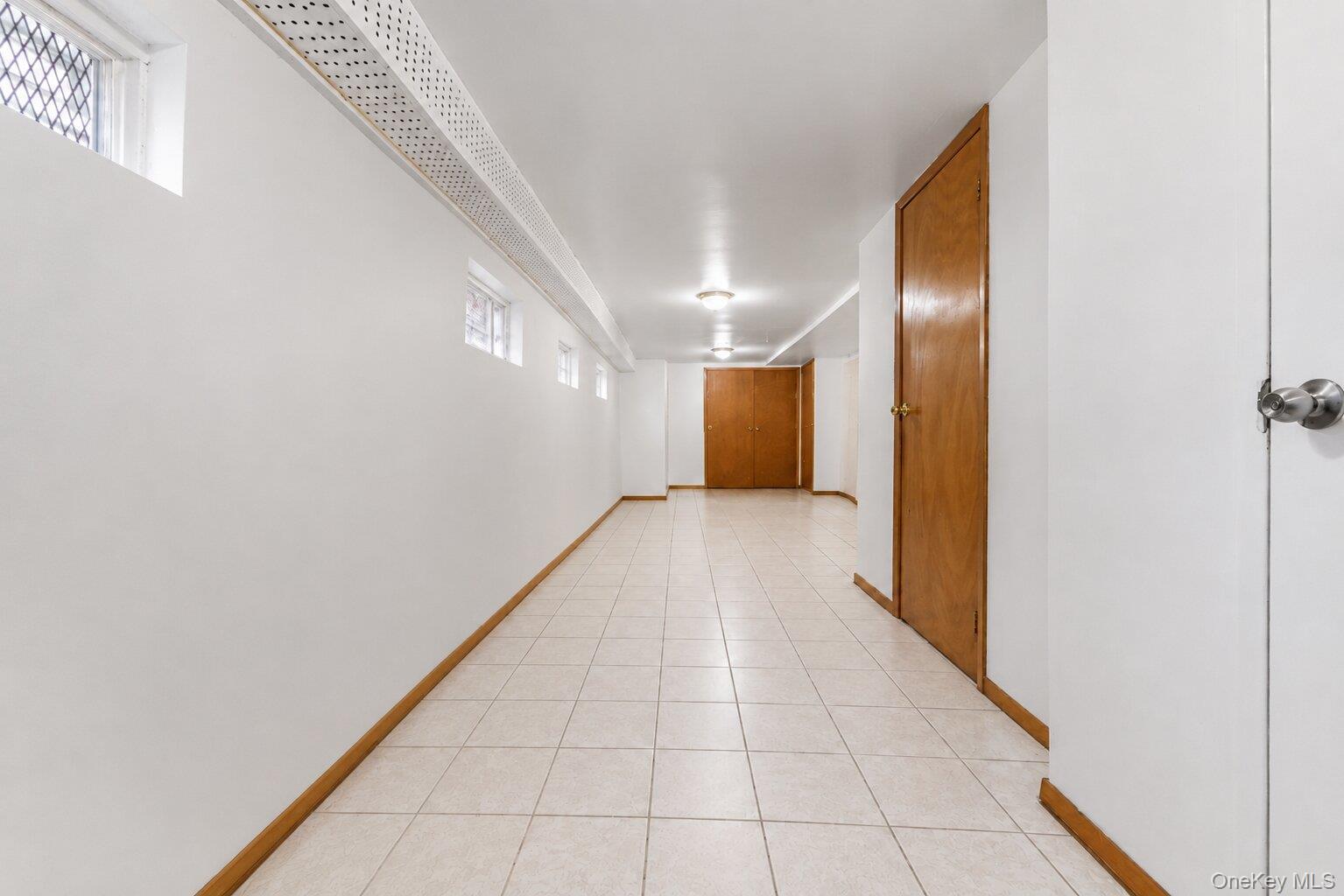 Single Family Linden Boulevard  Queens, NY 11417, MLS-1039830-34