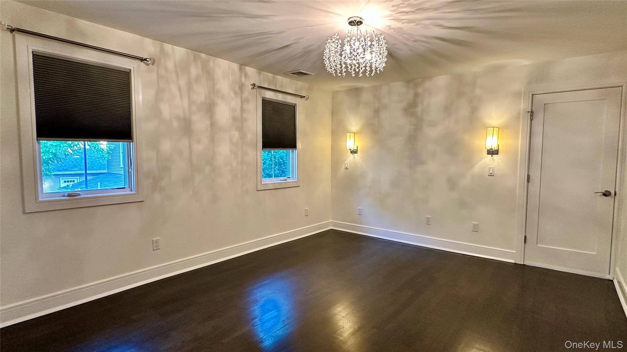 Single Family 20th Avenue Nassau County, NY 11579, MLS-1039834-18