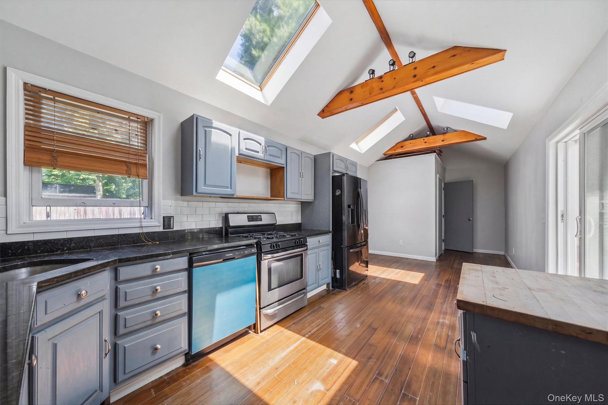 Single Family Dutchess Avenue Dutchess County, NY 12590, MLS-1039860-15