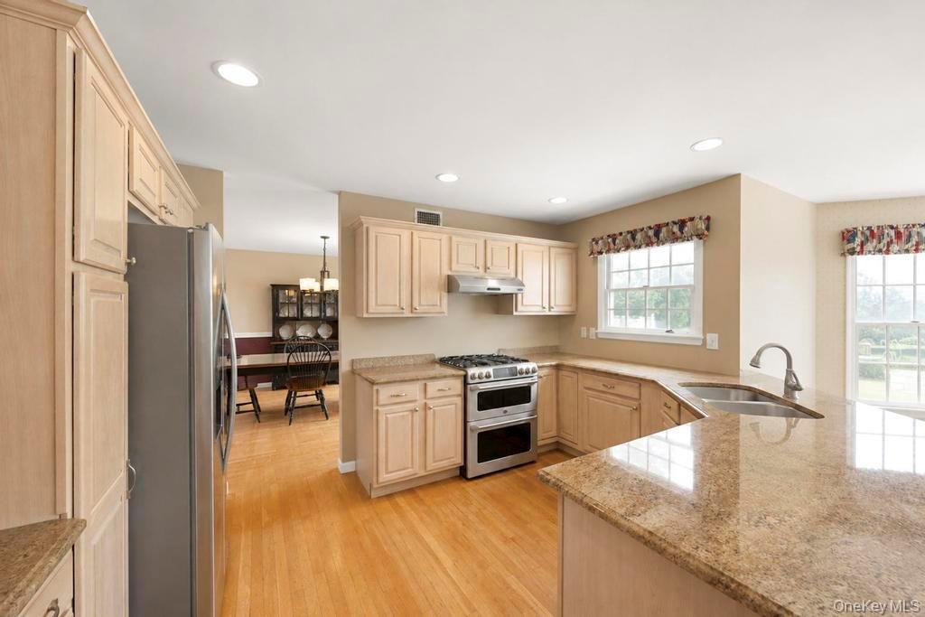 Single Family Hayrick Lane  Suffolk County, NY 11725, MLS-1039870-19