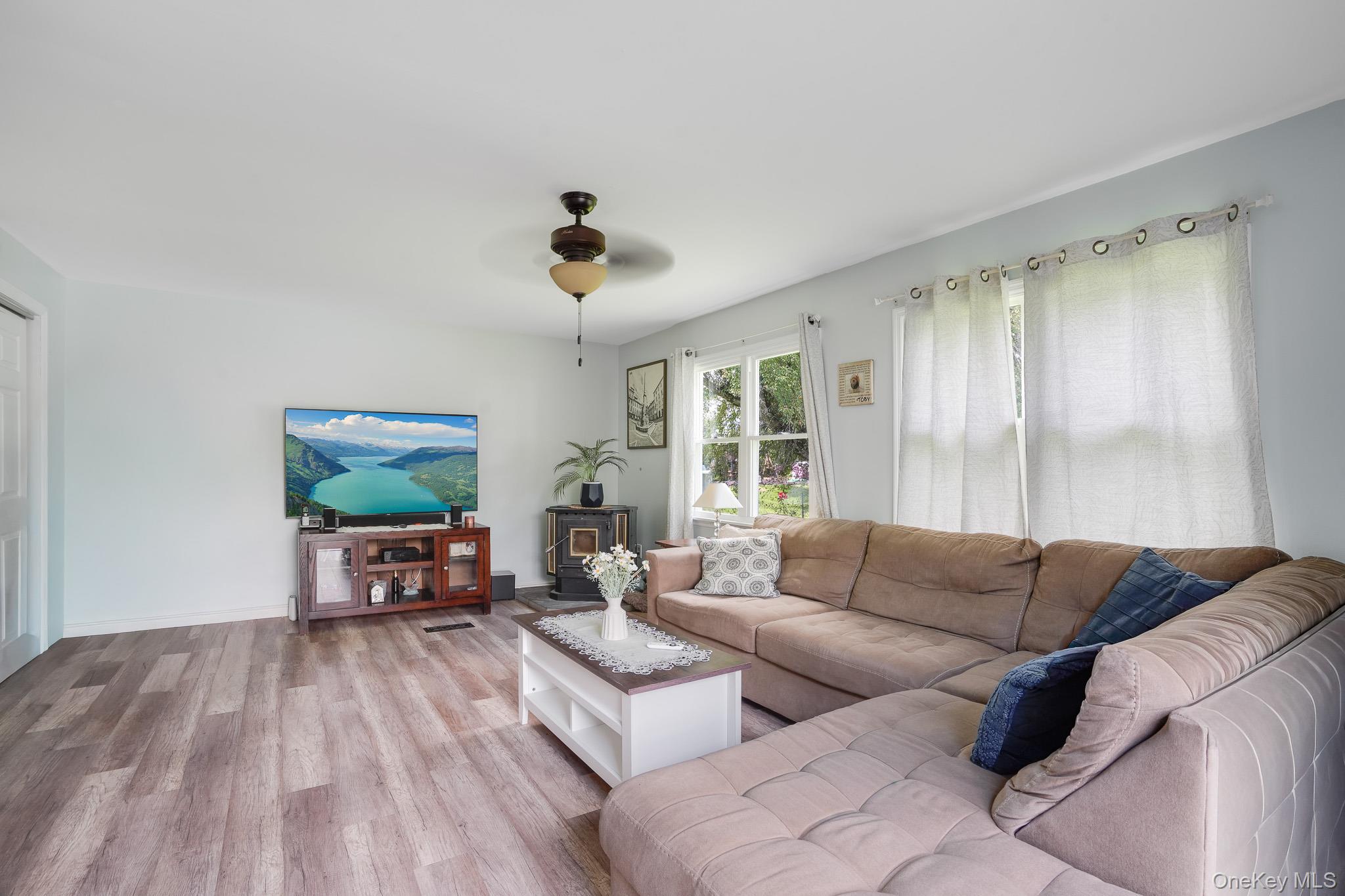 Single Family Hampton Road Dutchess County, NY 12603, MLS-1039910-12