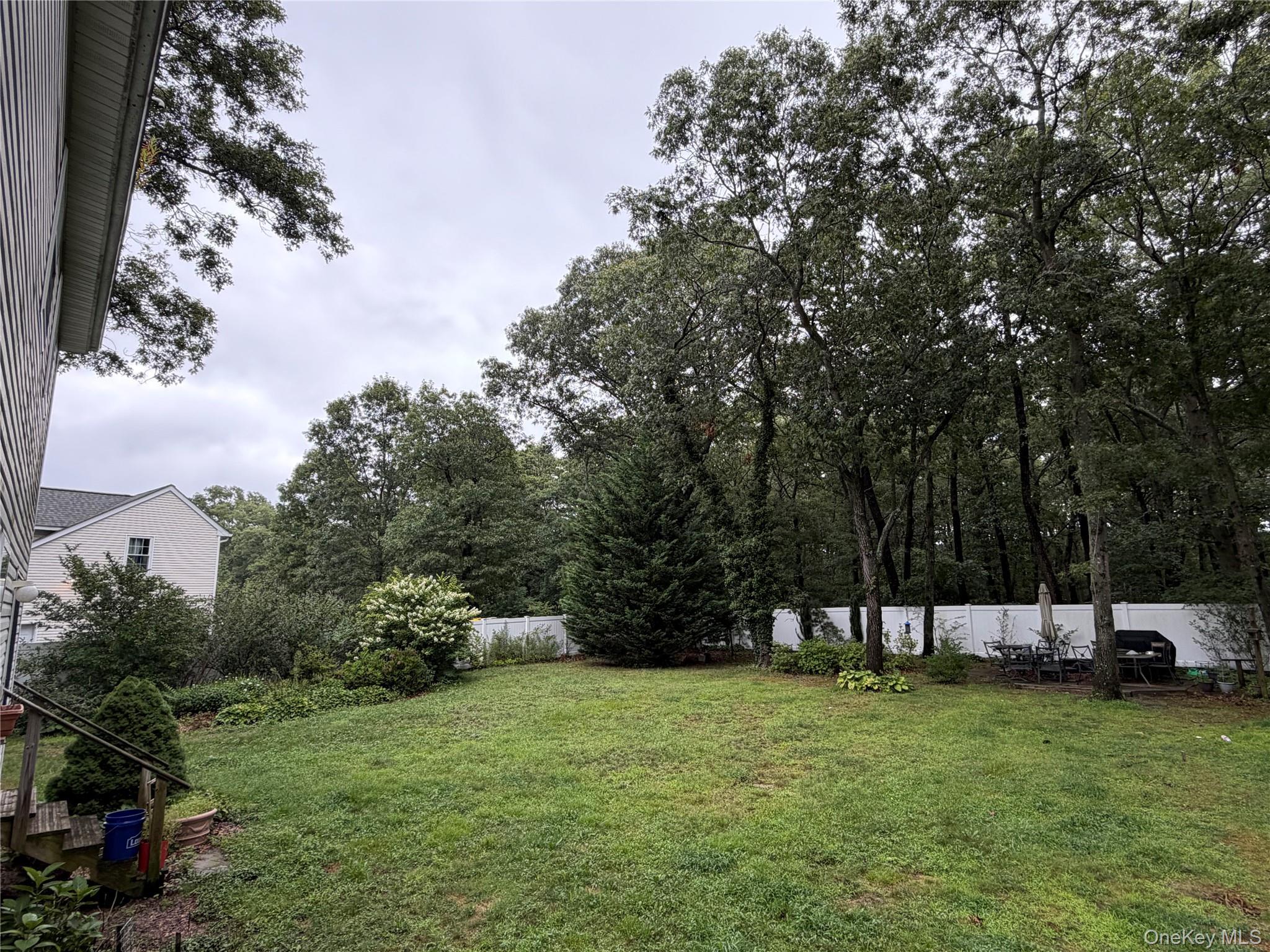 Single Family Flanders Road  Suffolk County, NY 11901, MLS-1039943-14