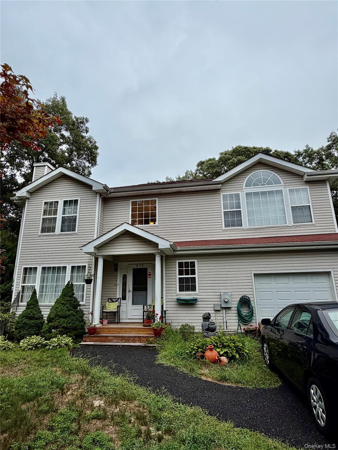 Single Family Flanders Road Suffolk County, NY 11901, MLS-1039943-2