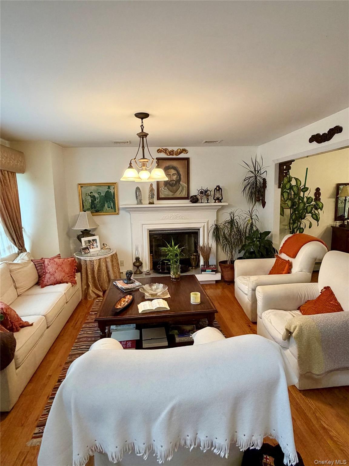 Single Family Flanders Road Suffolk County, NY 11901, MLS-1039943-5