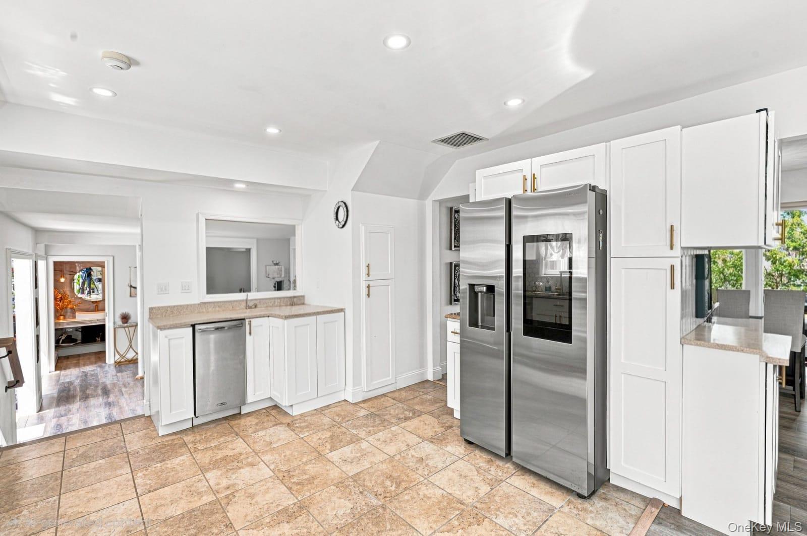 Single Family Mildred Drive Nassau County, NY 11510, MLS-1039948-8