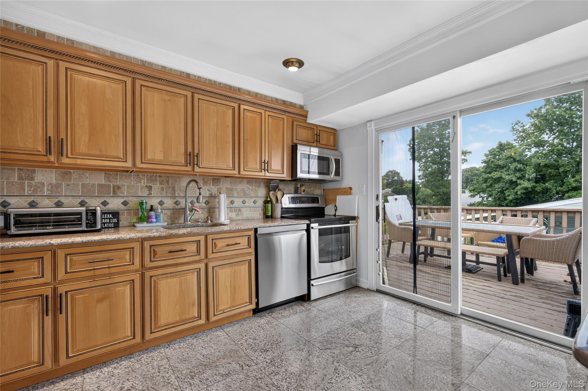 Single Family Motor Avenue Nassau County, NY 11735, MLS-1039976-10
