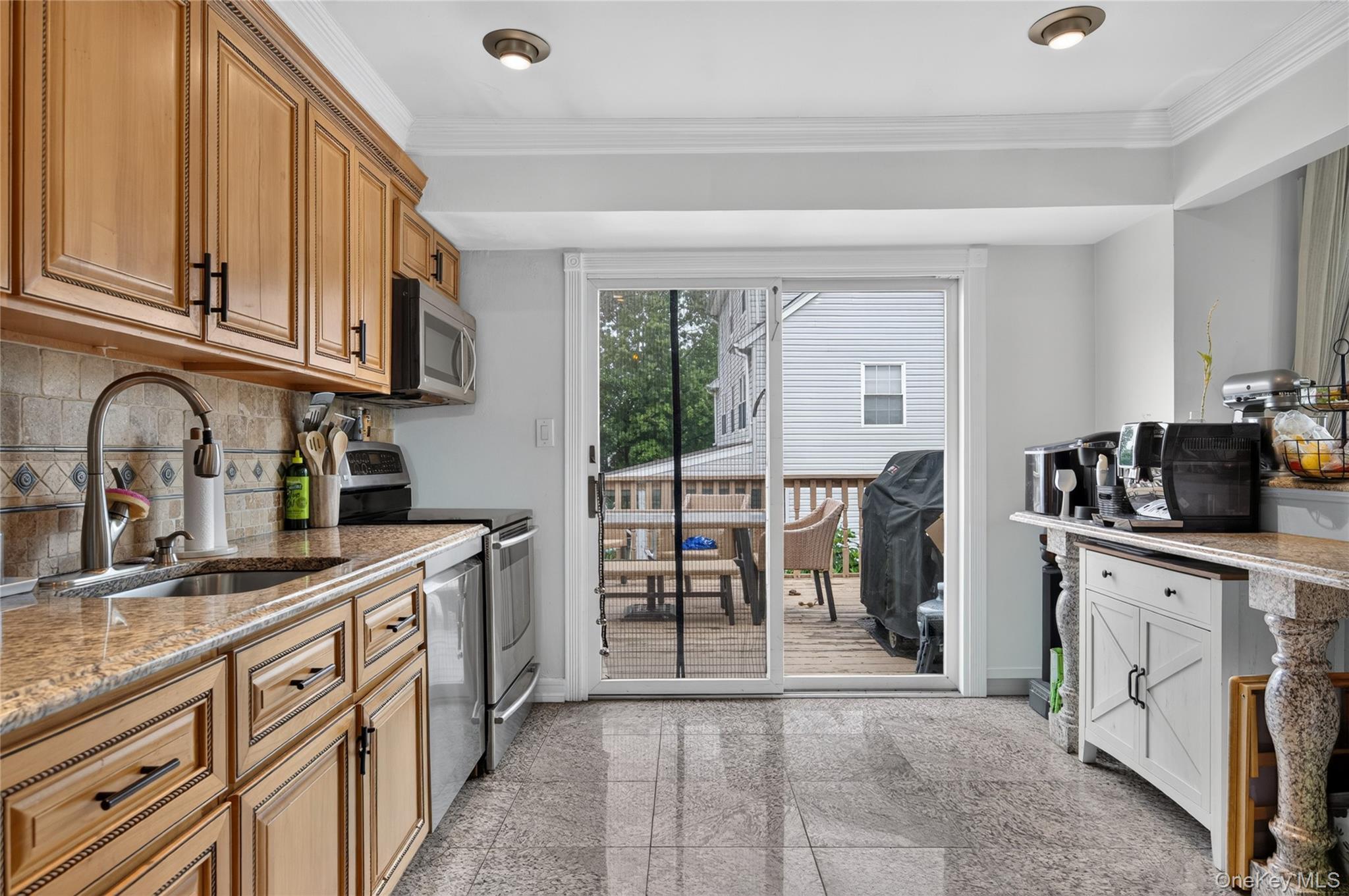 Single Family Motor Avenue Nassau County, NY 11735, MLS-1039976-9