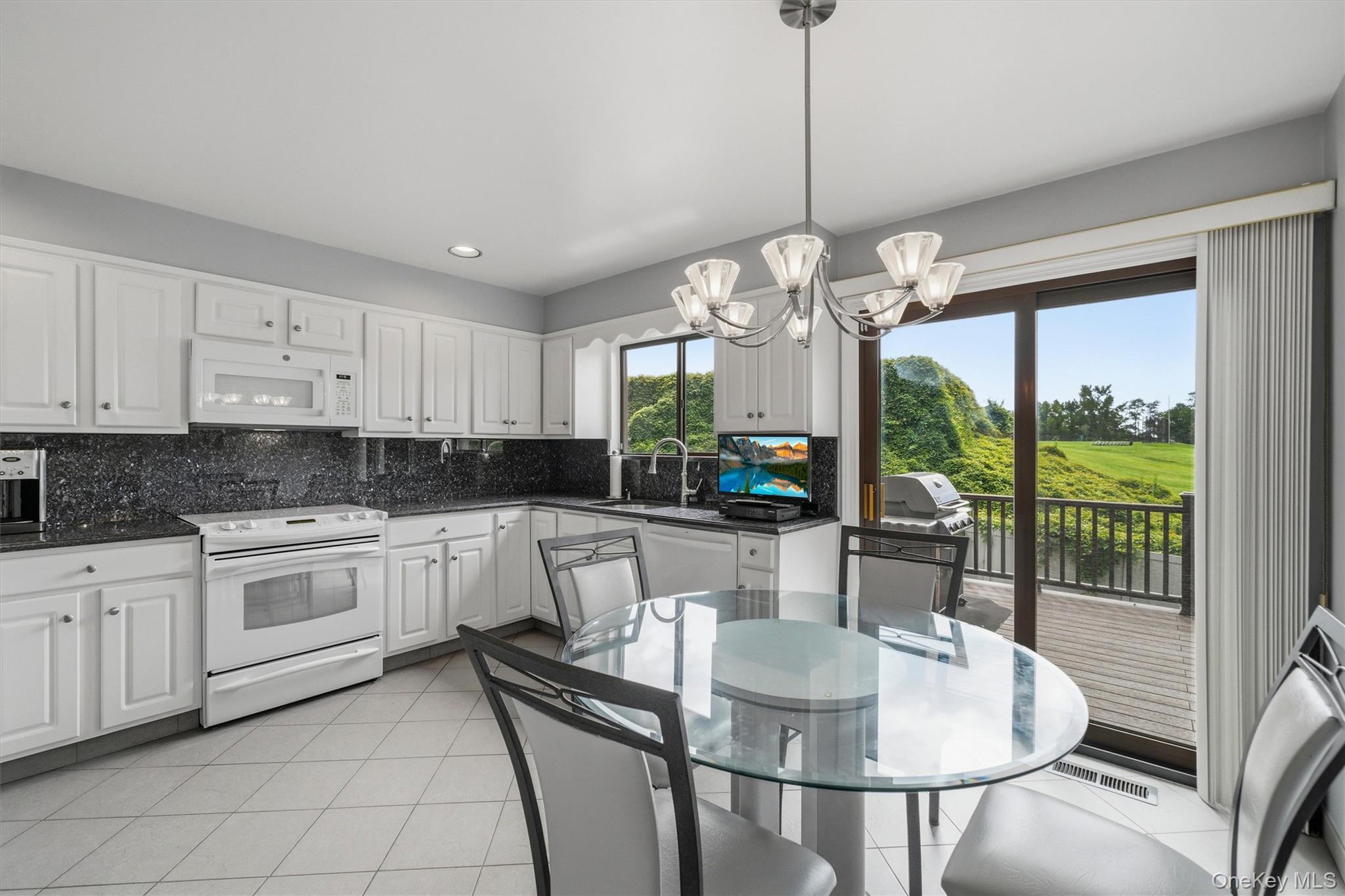 Single Family Skyview Lane Westchester County, NY 10804, MLS-1039982-12