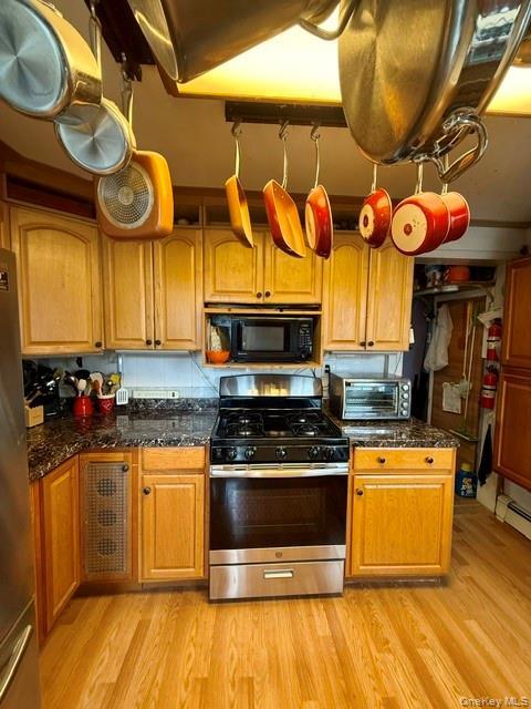 Single Family W 11th Road Queens, NY 11693, MLS-1039983-5