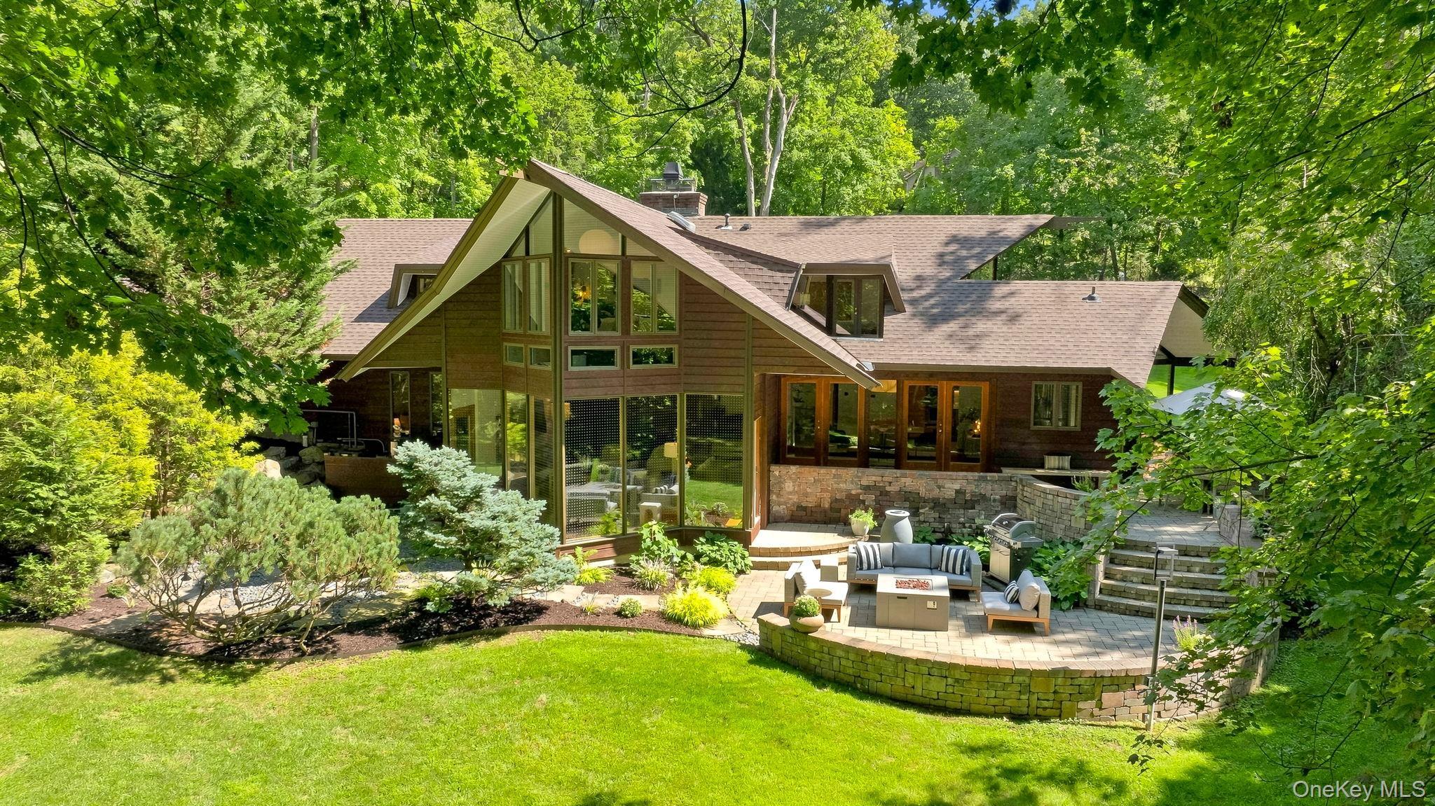 Single Family Scarborough Road  Westchester County, NY 10510, MLS-1039995-3