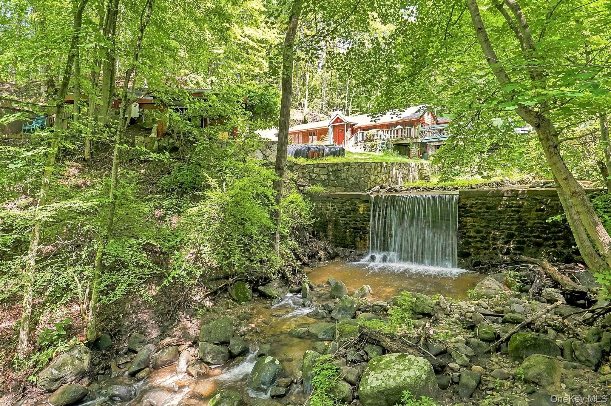 Single Family Scarborough Road  Westchester County, NY 10510, MLS-1039995-34