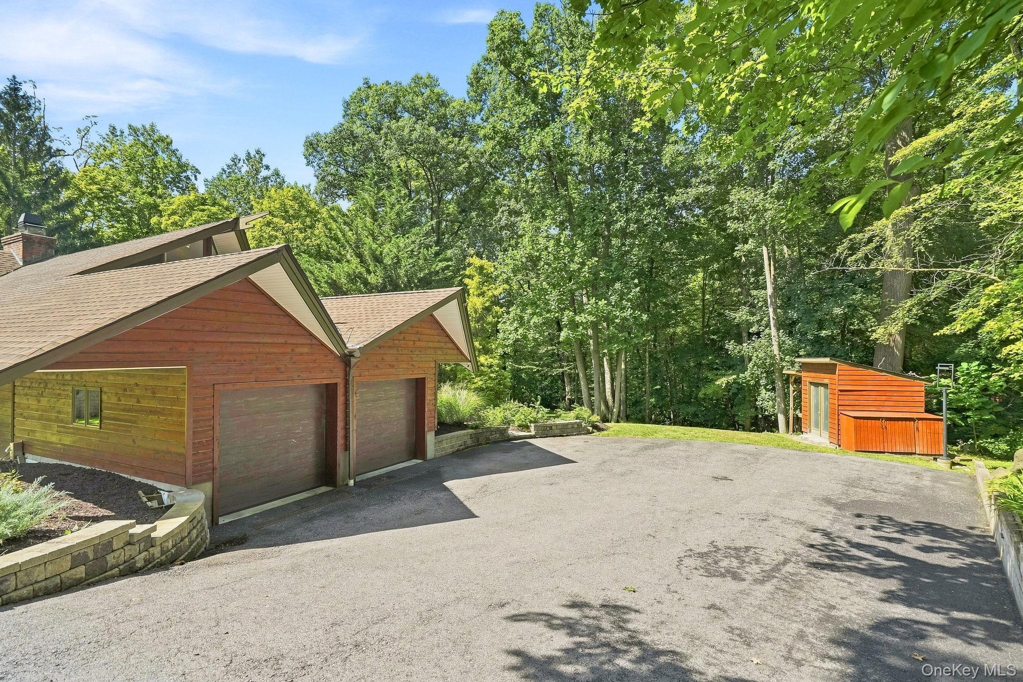 Single Family Scarborough Road  Westchester County, NY 10510, MLS-1039995-36