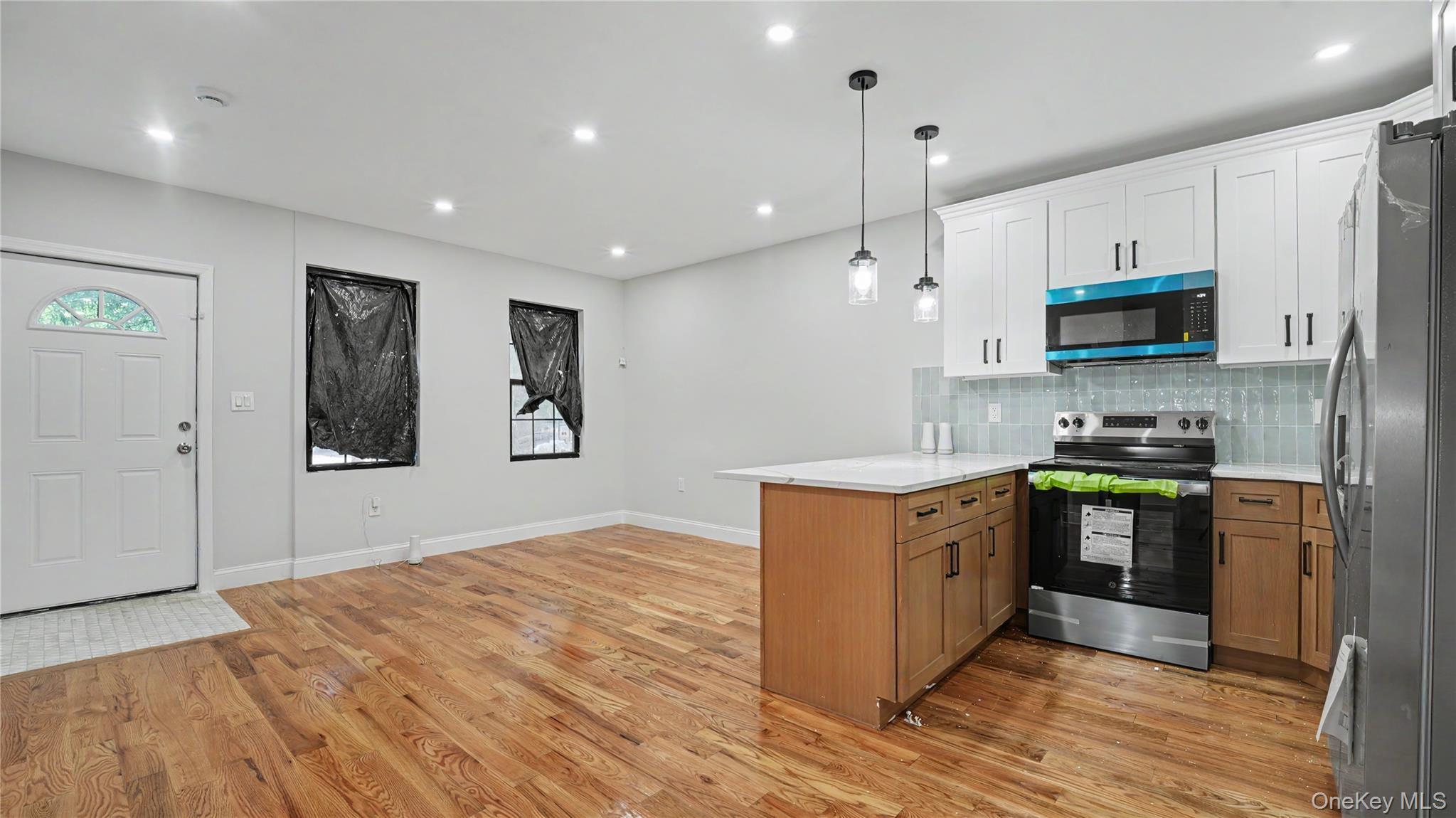 Single Family Hill Street Brooklyn, NY 11208, MLS-1040016-3