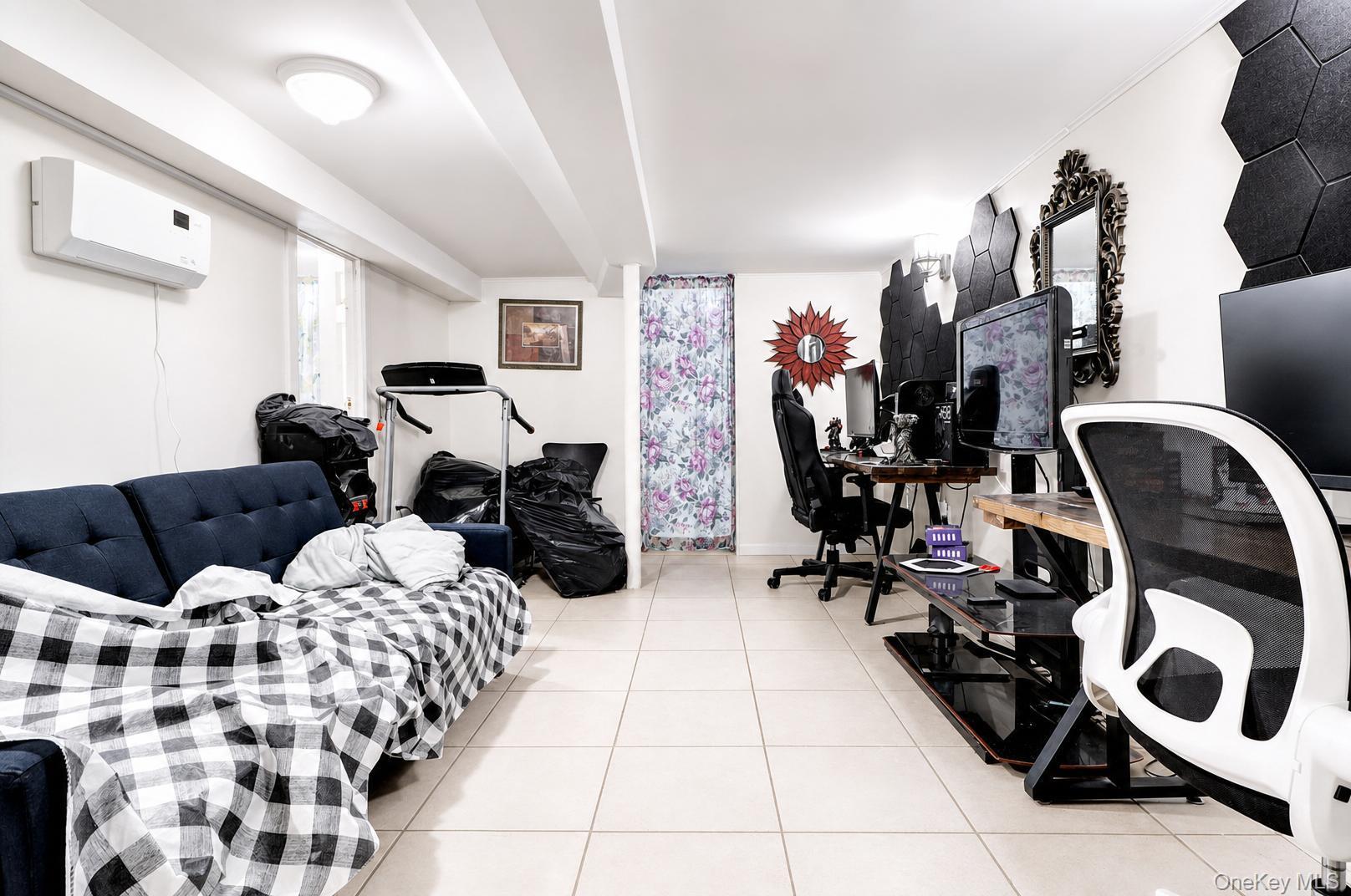 Single Family Cooper Avenue Queens, NY 11385, MLS-1040019-24