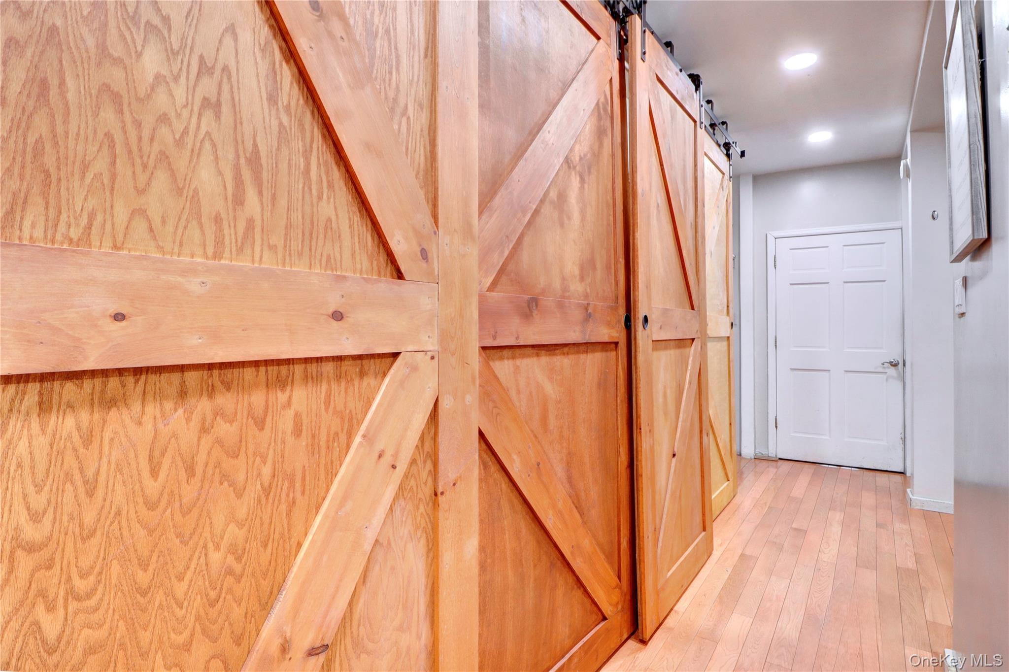 Single Family Cooper Avenue Queens, NY 11385, MLS-1040019-7
