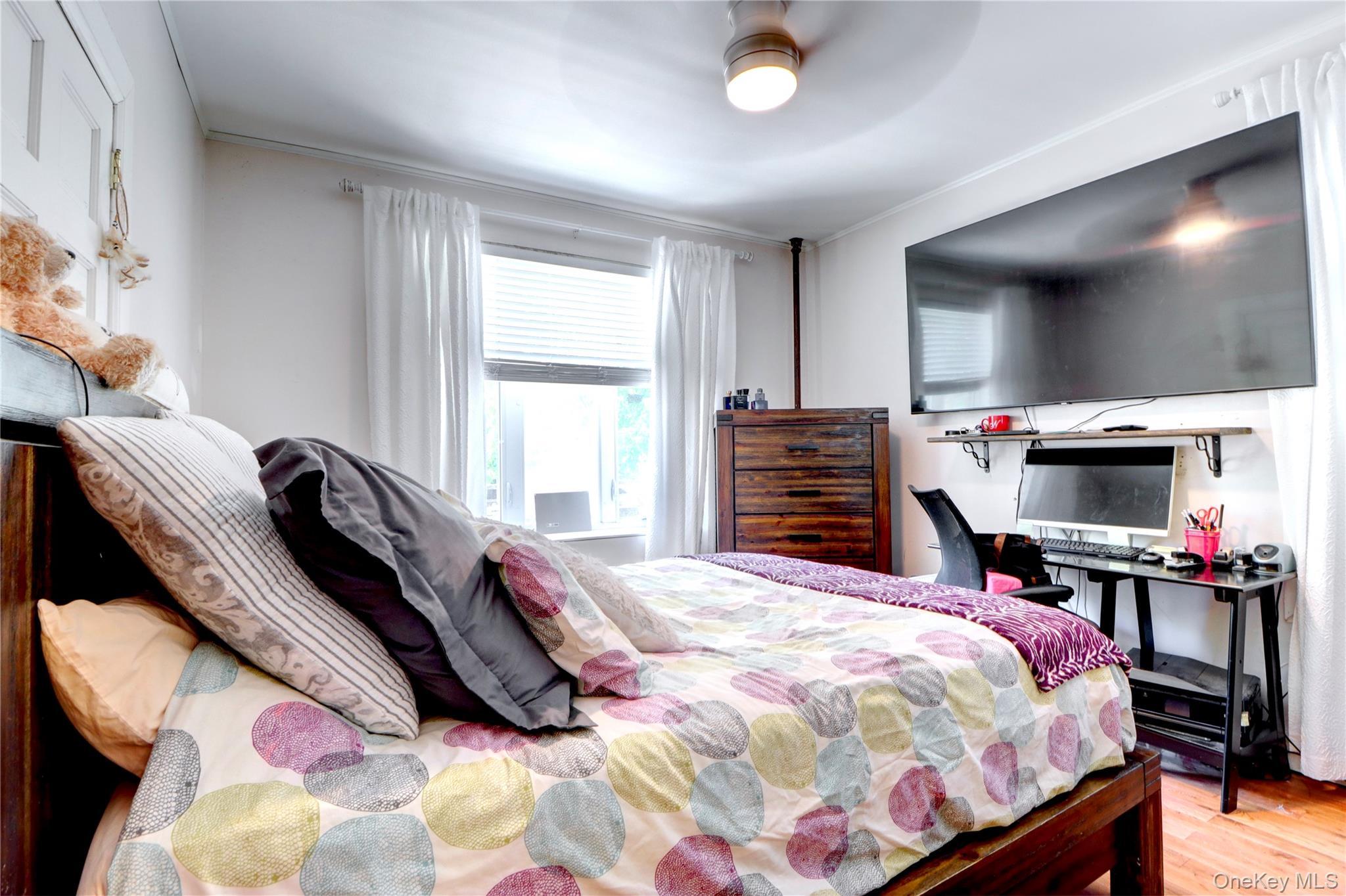 Single Family Cooper Avenue Queens, NY 11385, MLS-1040019-8