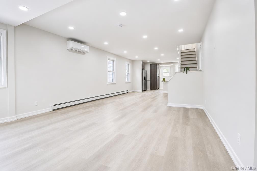 Single Family 80th Avenue  Queens, NY 11385, MLS-1040023-10