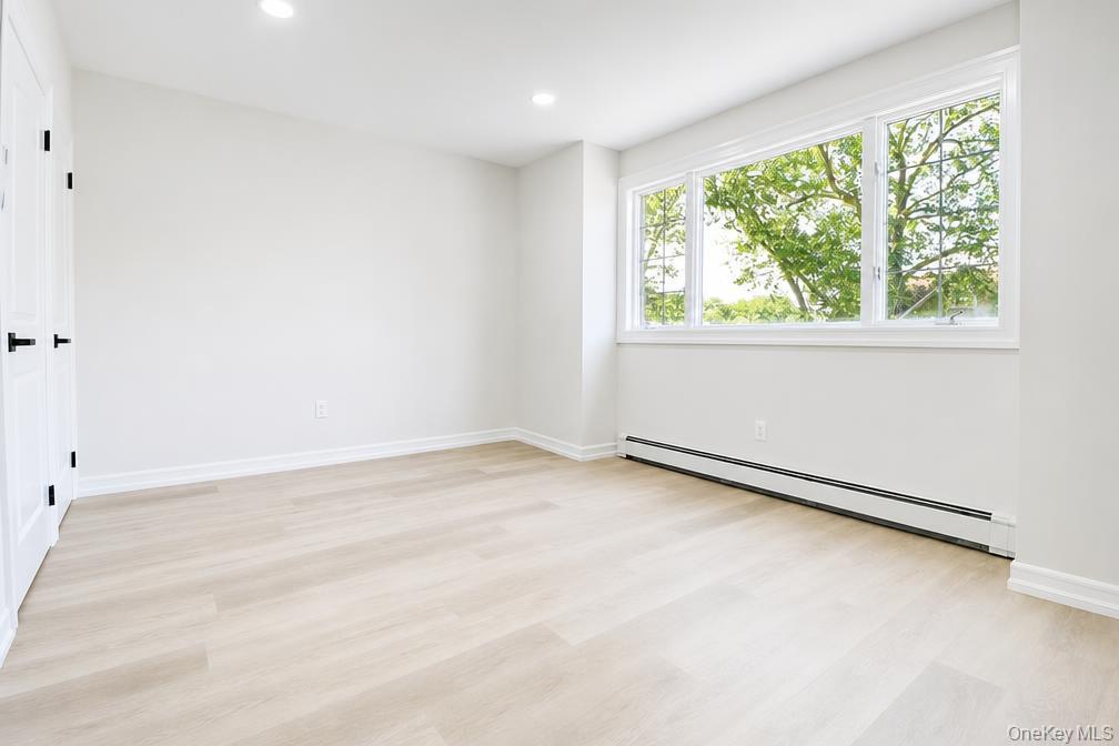 Single Family 80th Avenue  Queens, NY 11385, MLS-1040023-13