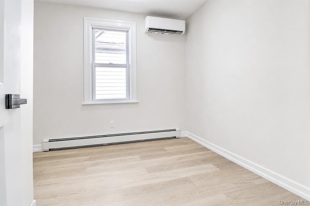 Single Family 80th Avenue  Queens, NY 11385, MLS-1040023-19