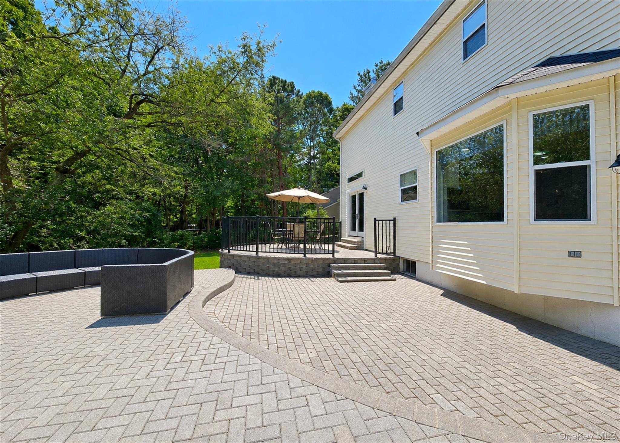 Single Family Greentree Drive Suffolk County, NY 11763, MLS-1040034-26