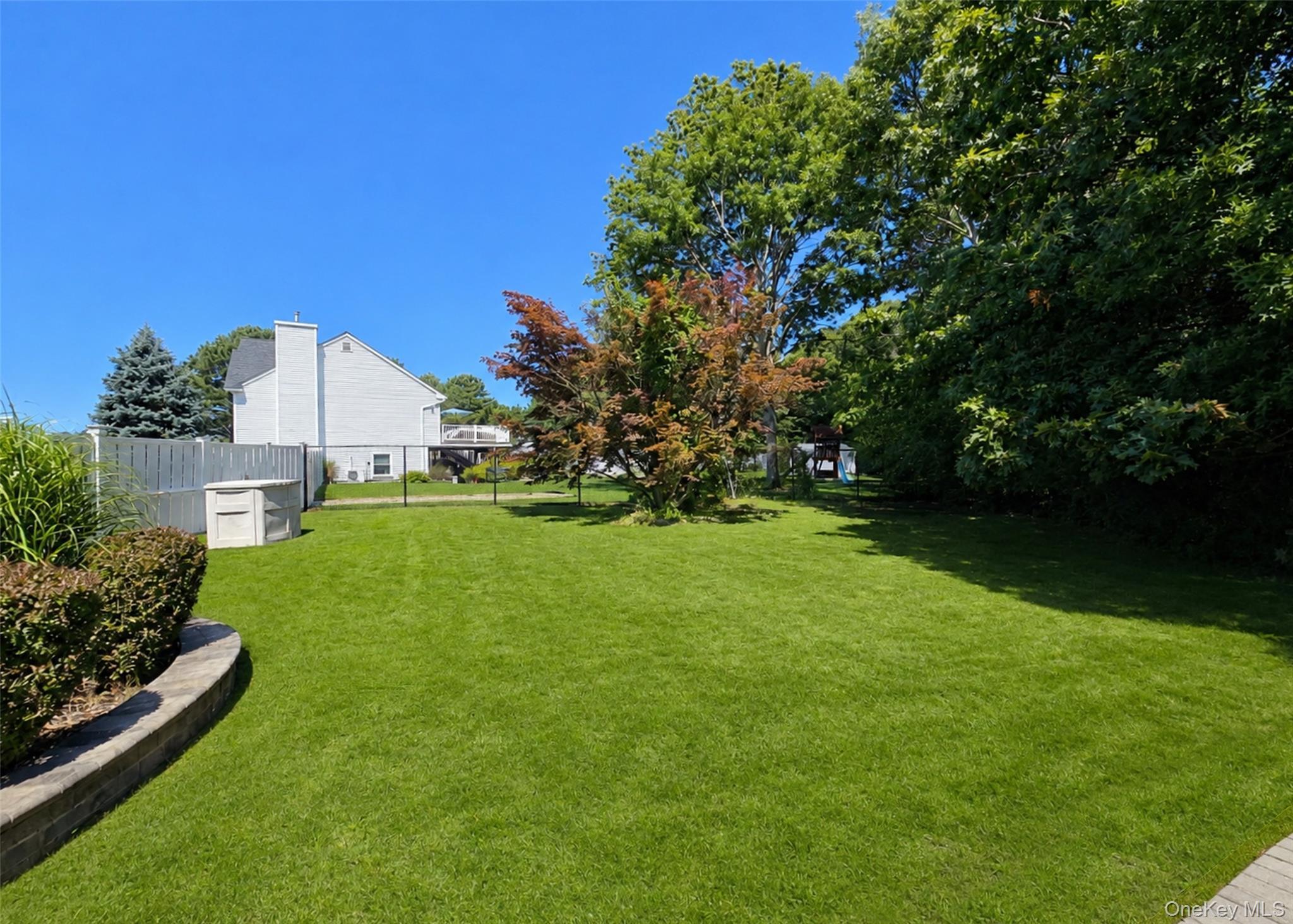 Single Family Greentree Drive Suffolk County, NY 11763, MLS-1040034-28