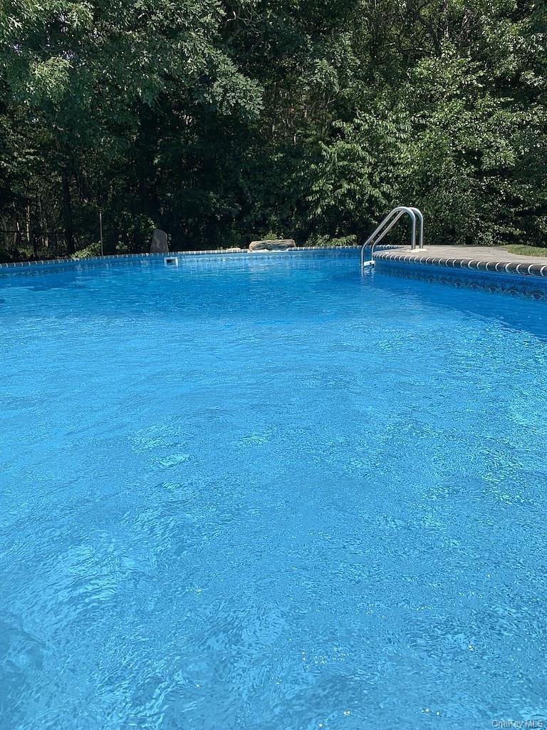Single Family Greentree Drive Suffolk County, NY 11763, MLS-1040034-30