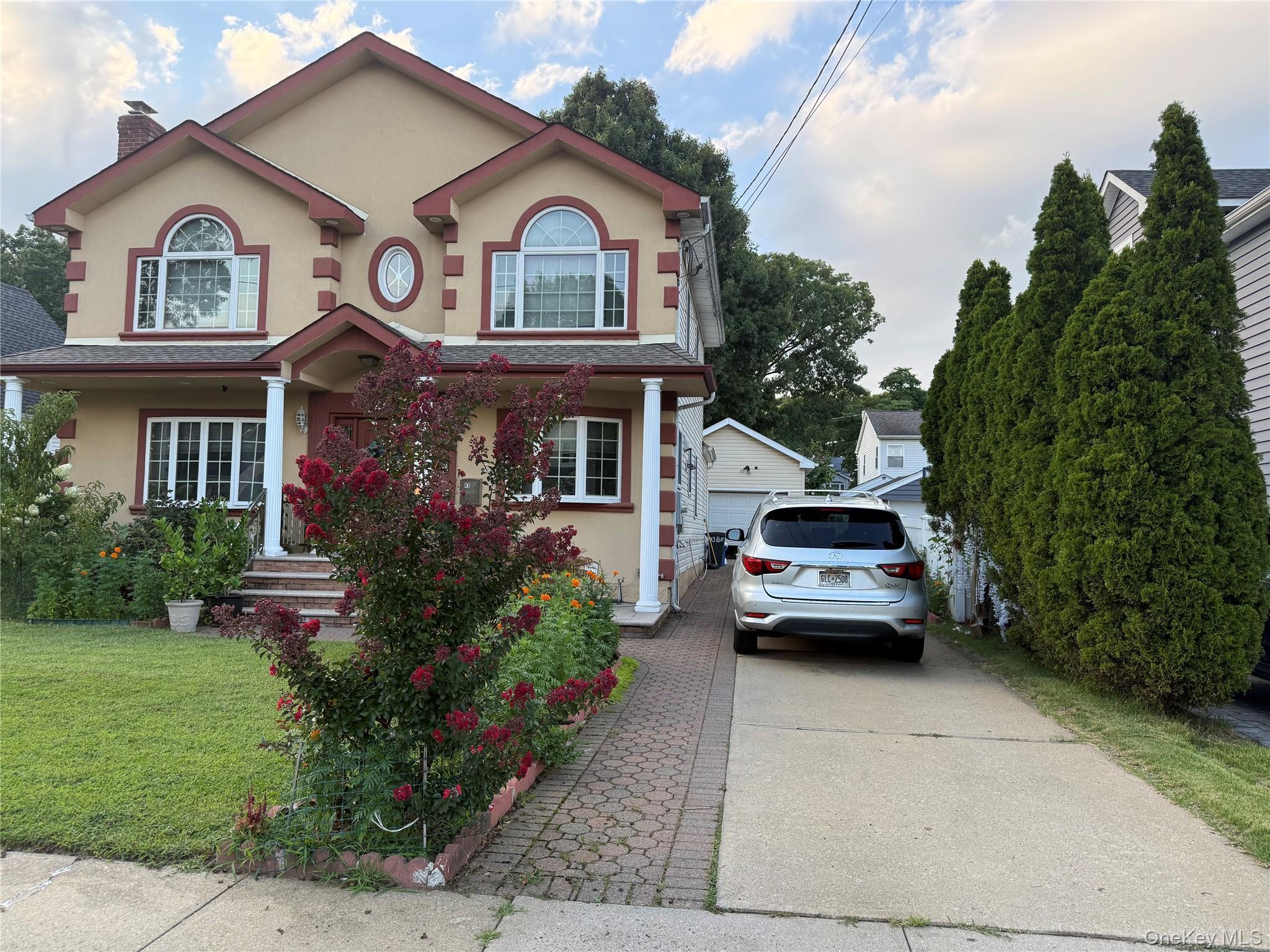 Single Family Baxter Avenue  Nassau County, NY 11040, MLS-1040035-2