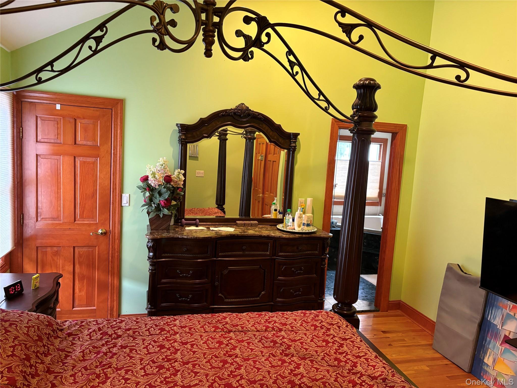 Single Family Baxter Avenue  Nassau County, NY 11040, MLS-1040035-4