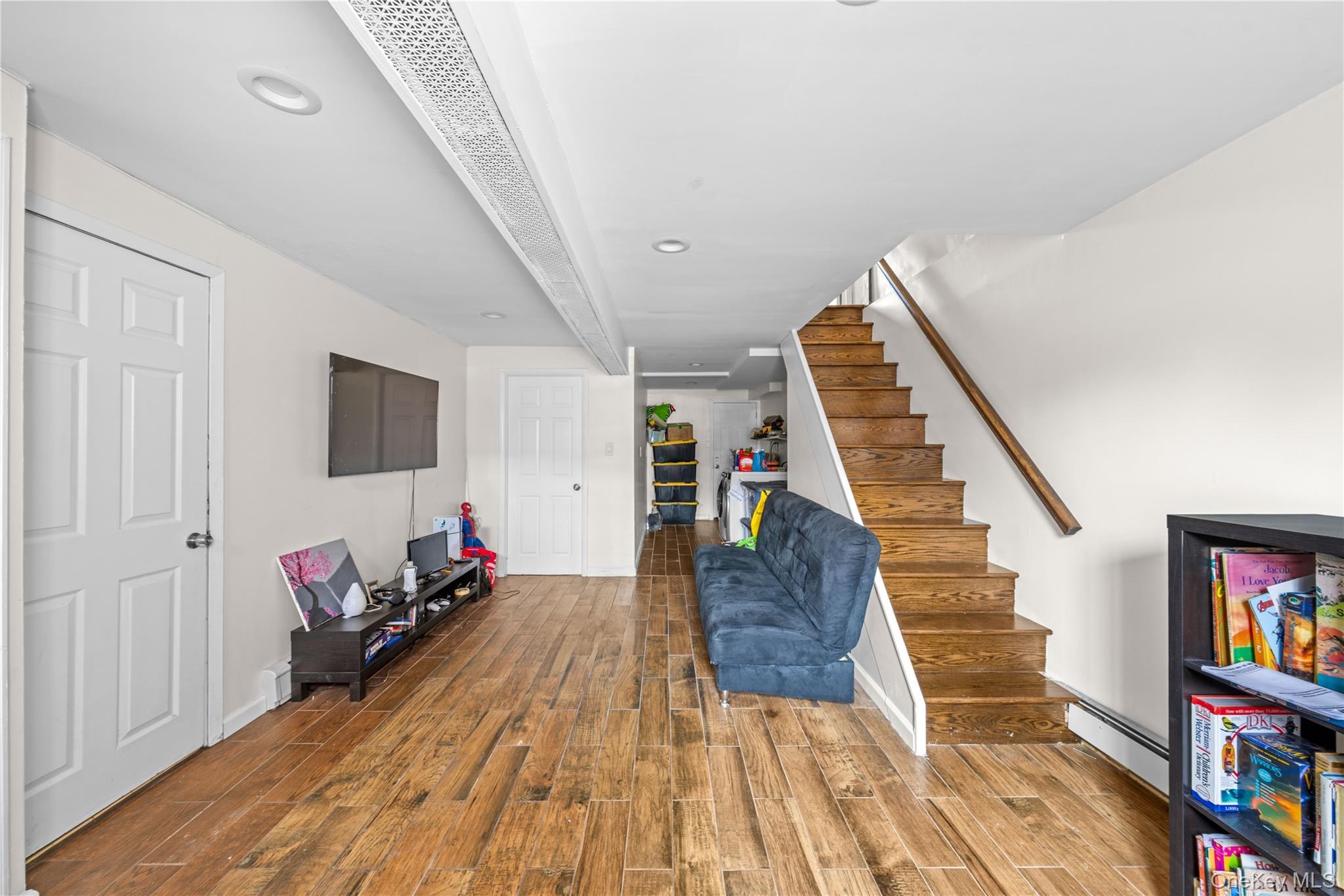 Single Family E 51st Street  Brooklyn, NY 11234, MLS-1040045-6