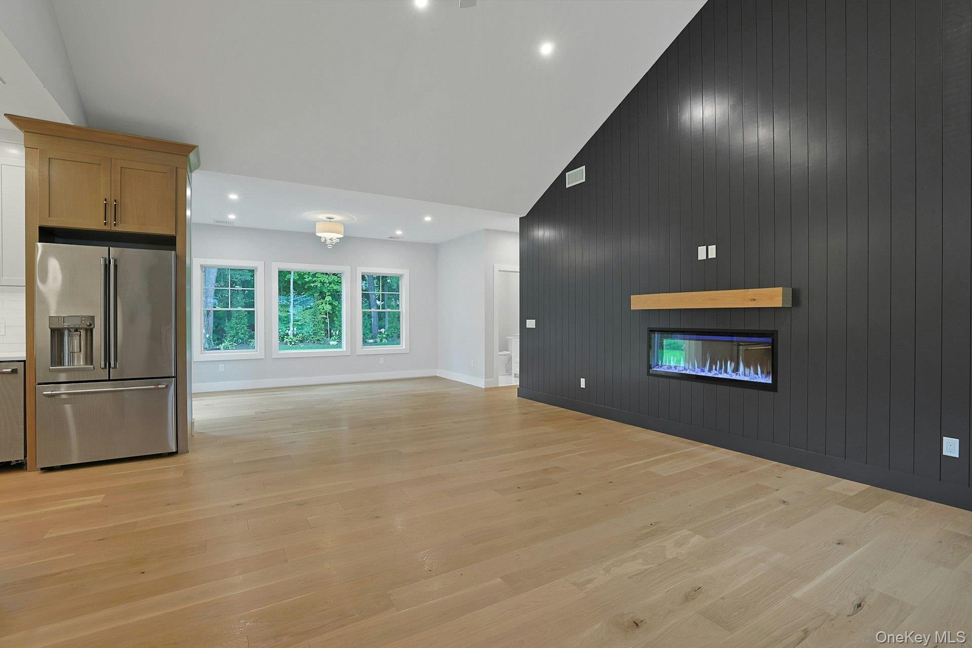Single Family Hazelton Circle  Westchester County, NY 10510, MLS-1040064-11
