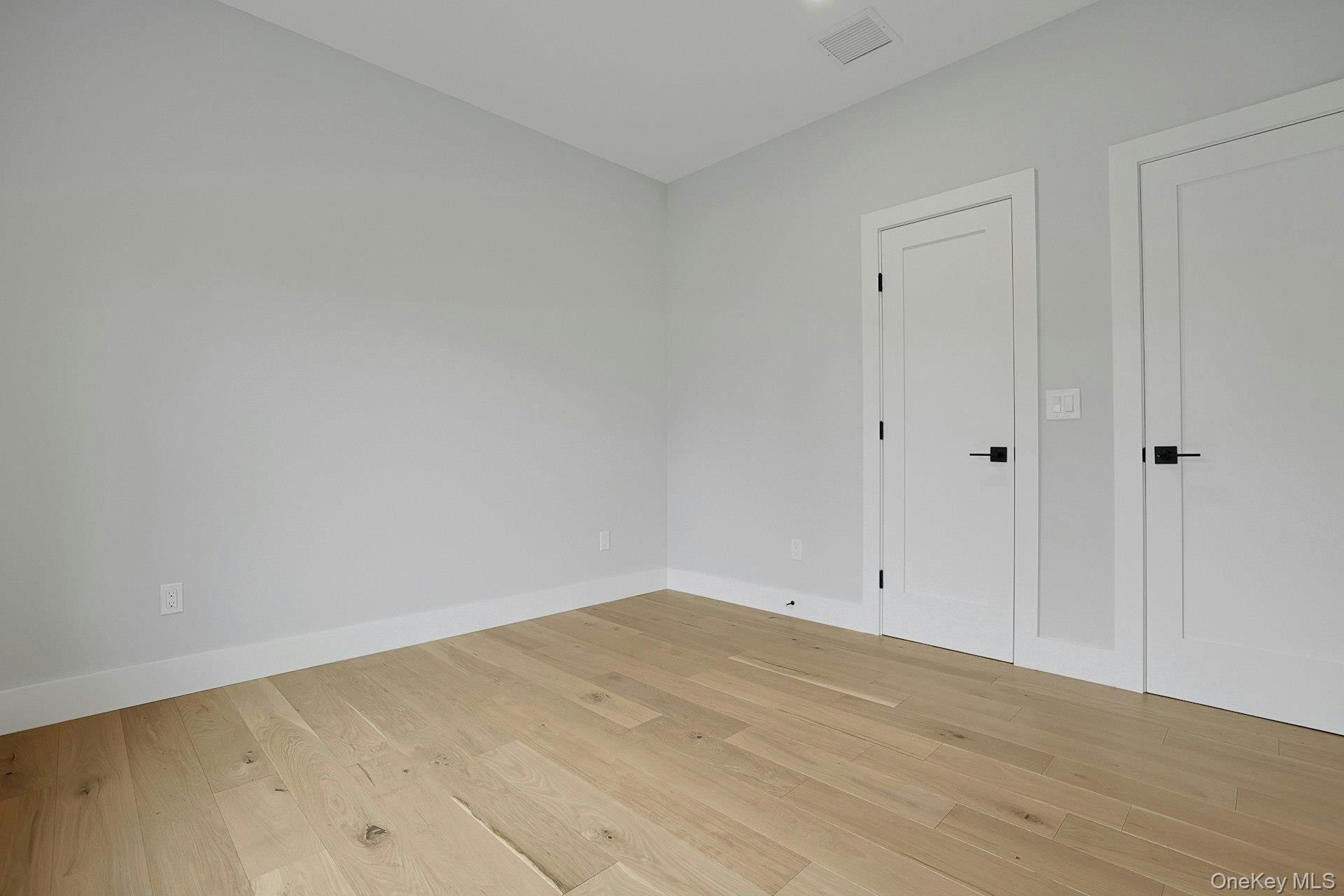 Single Family Hazelton Circle  Westchester County, NY 10510, MLS-1040064-21