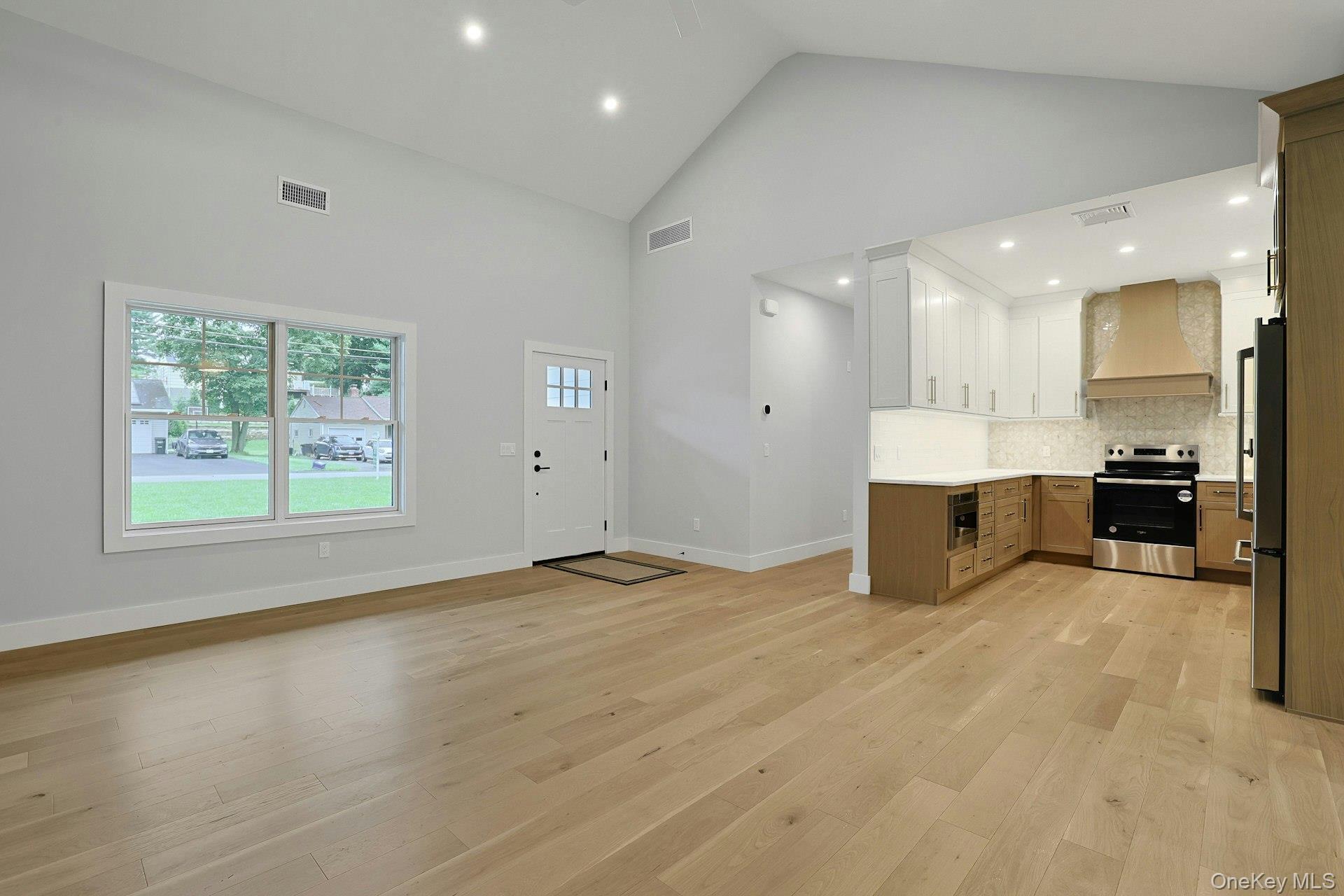 Single Family Hazelton Circle  Westchester County, NY 10510, MLS-1040064-9