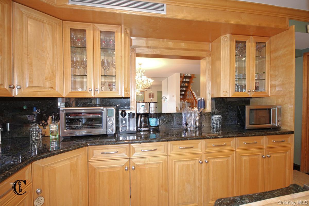 Single Family E 74 Street Brooklyn, NY 11234, MLS-1040066-11