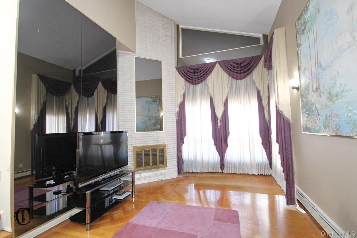 Single Family E 74 Street Brooklyn, NY 11234, MLS-1040066-22