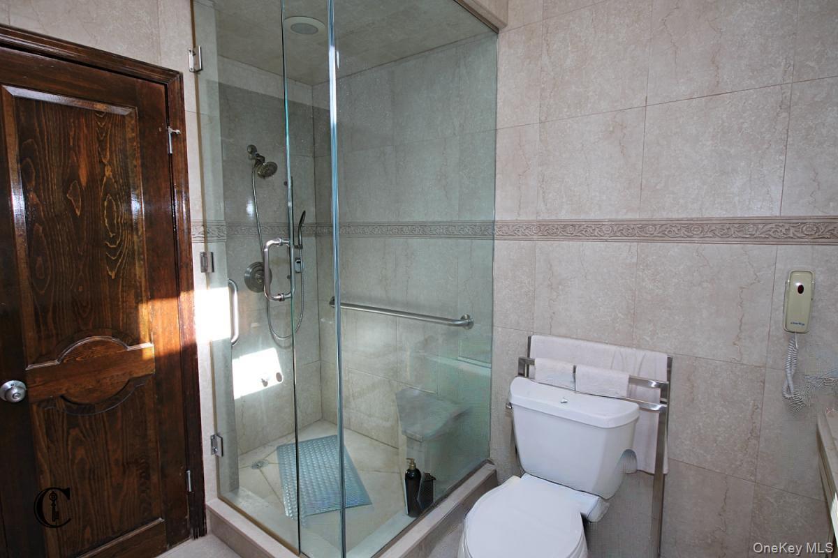 Single Family E 74 Street Brooklyn, NY 11234, MLS-1040066-40