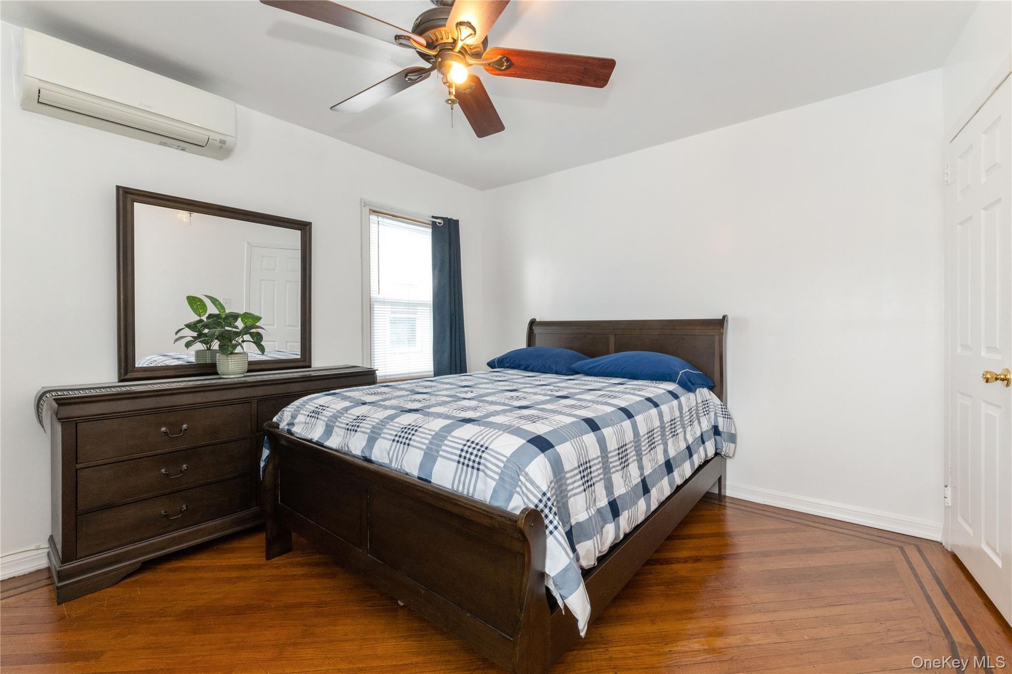 Single Family 216th Street Queens, NY 11427, MLS-1040103-12