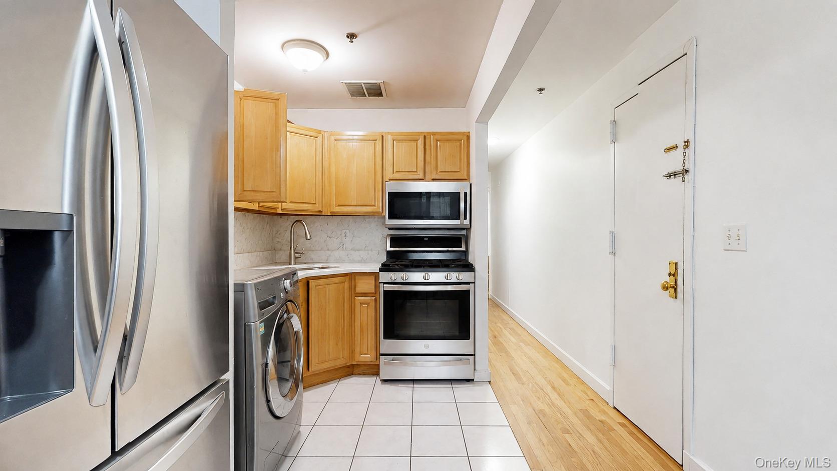 Single Family 109th Street Queens, NY 11368, MLS-1040111-18