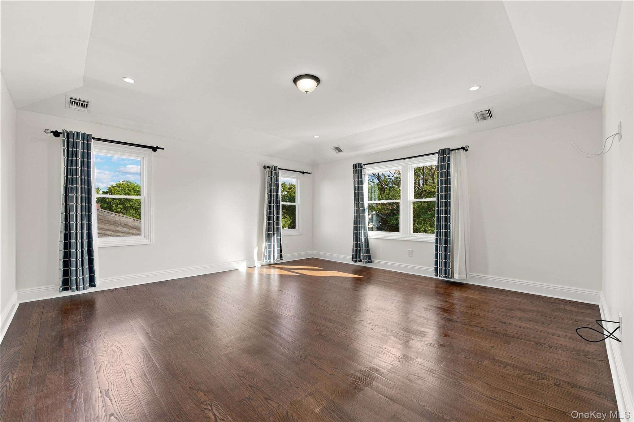 Single Family Forest Drive  Nassau County, NY 11753, MLS-1040122-11