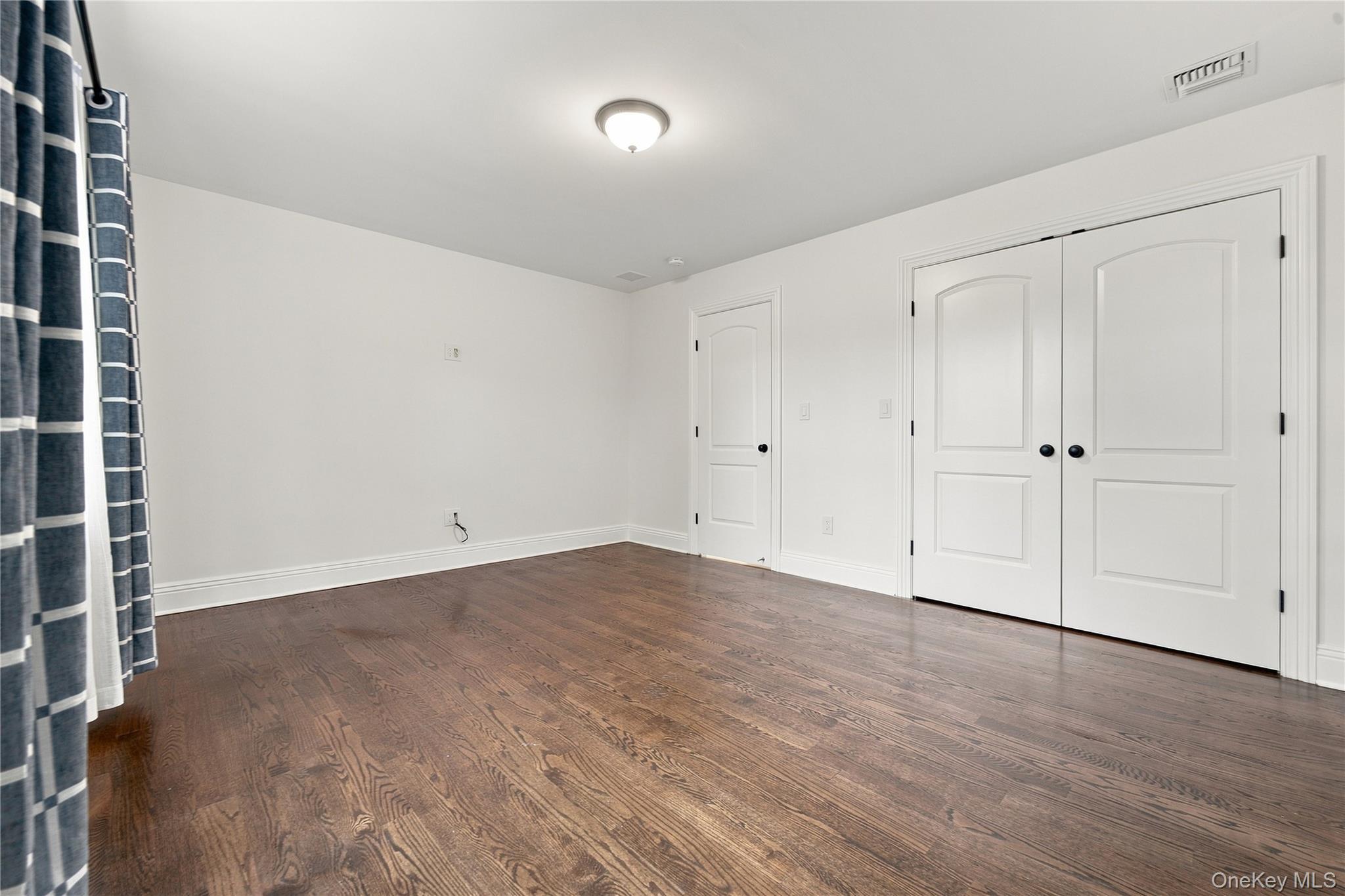 Single Family Forest Drive  Nassau County, NY 11753, MLS-1040122-21