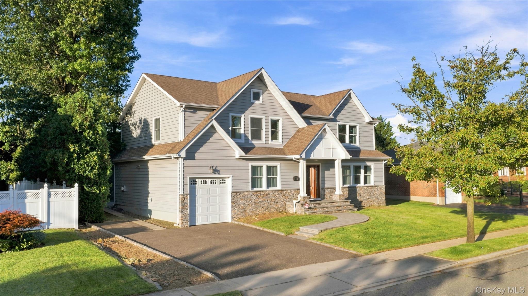 Single Family Forest Drive  Nassau County, NY 11753, MLS-1040122-3