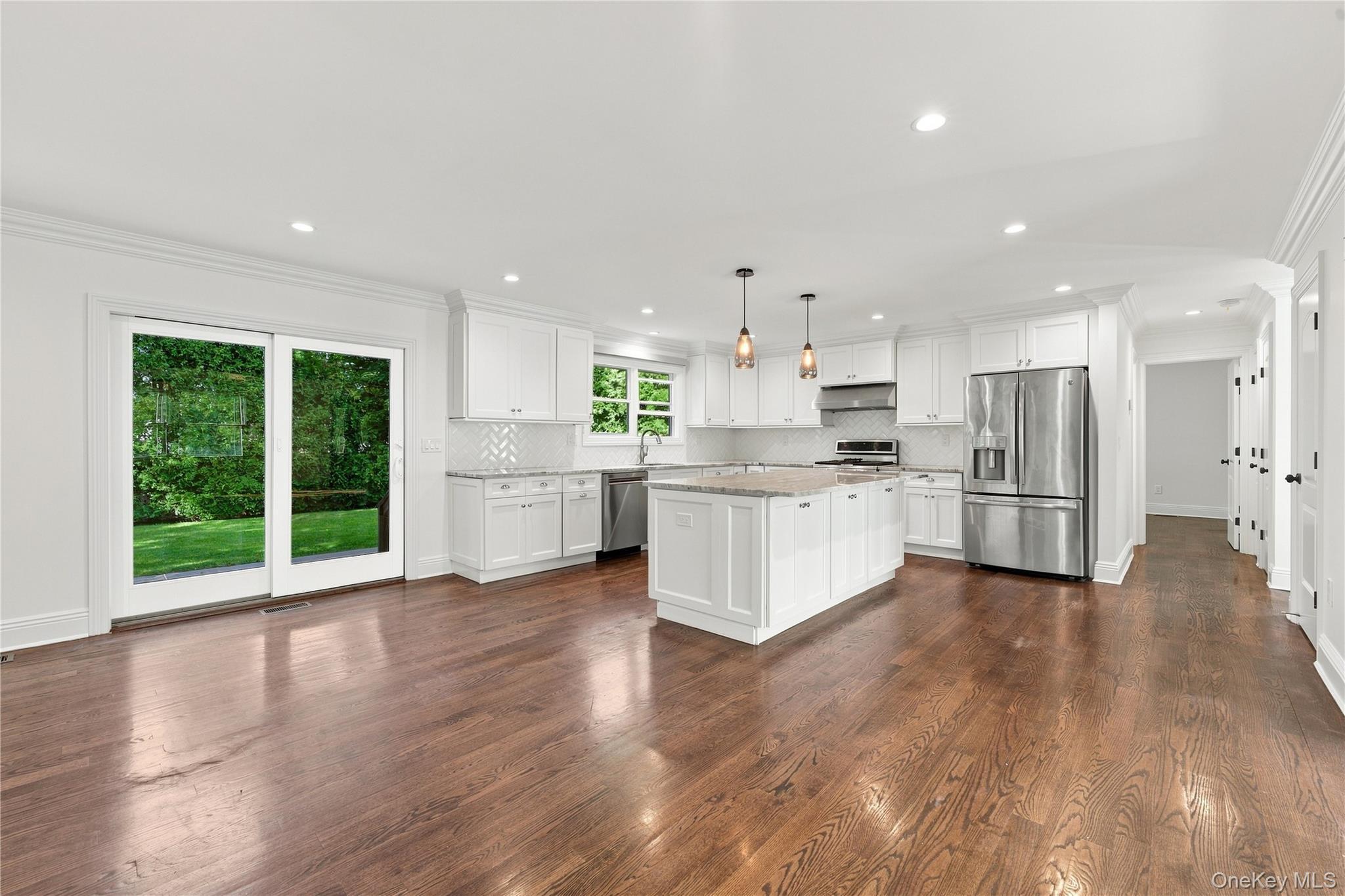 Single Family Forest Drive  Nassau County, NY 11753, MLS-1040122-6