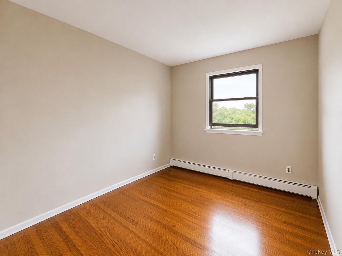 Single Family W Lake Drive Suffolk County, NY 11757, MLS-1040125-11