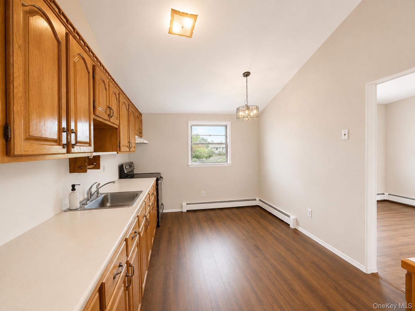 Single Family W Lake Drive Suffolk County, NY 11757, MLS-1040125-20