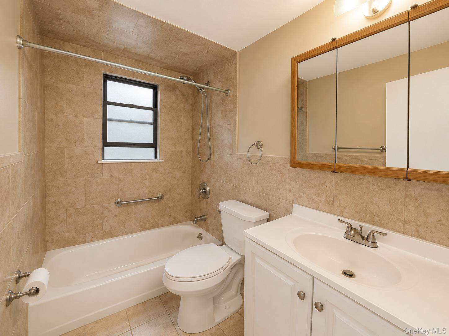 Single Family W Lake Drive Suffolk County, NY 11757, MLS-1040125-24